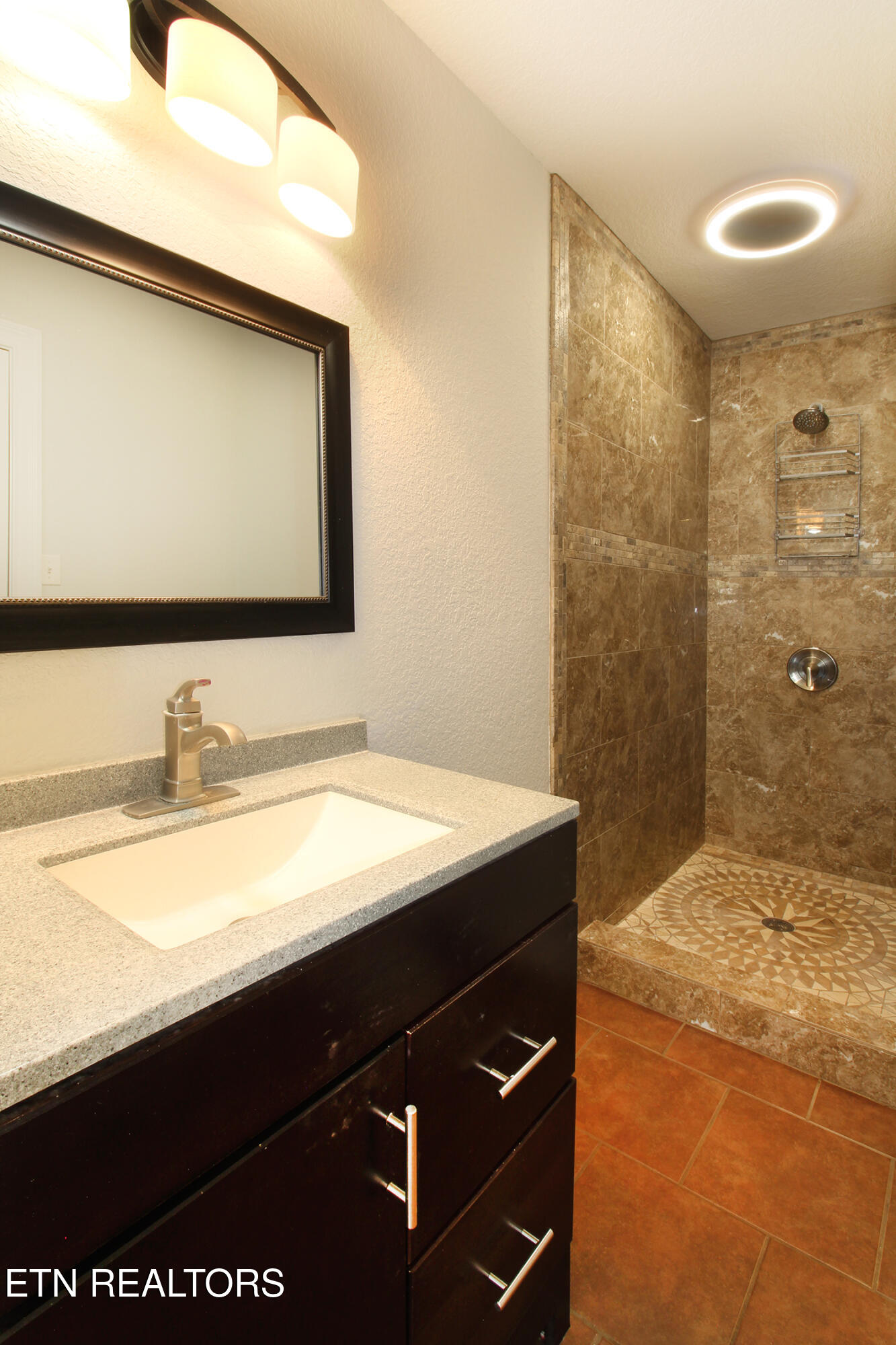 9040 Shallowford Road Knoxville, TN 37923 - Photo 19 of 37 IMG_2438