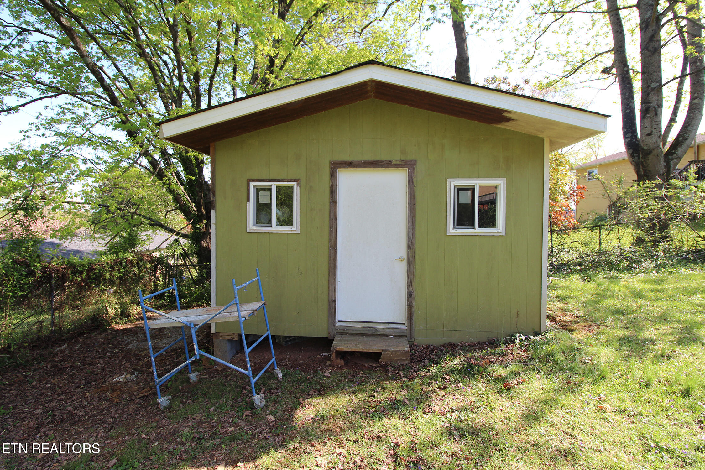 9040 Shallowford Road Knoxville, TN 37923 - Photo 36 of 37 IMG_2512
