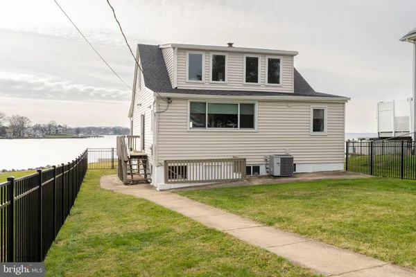 $3,600 | 7609 Iroquois Avenue, Baltimore, MD 21219