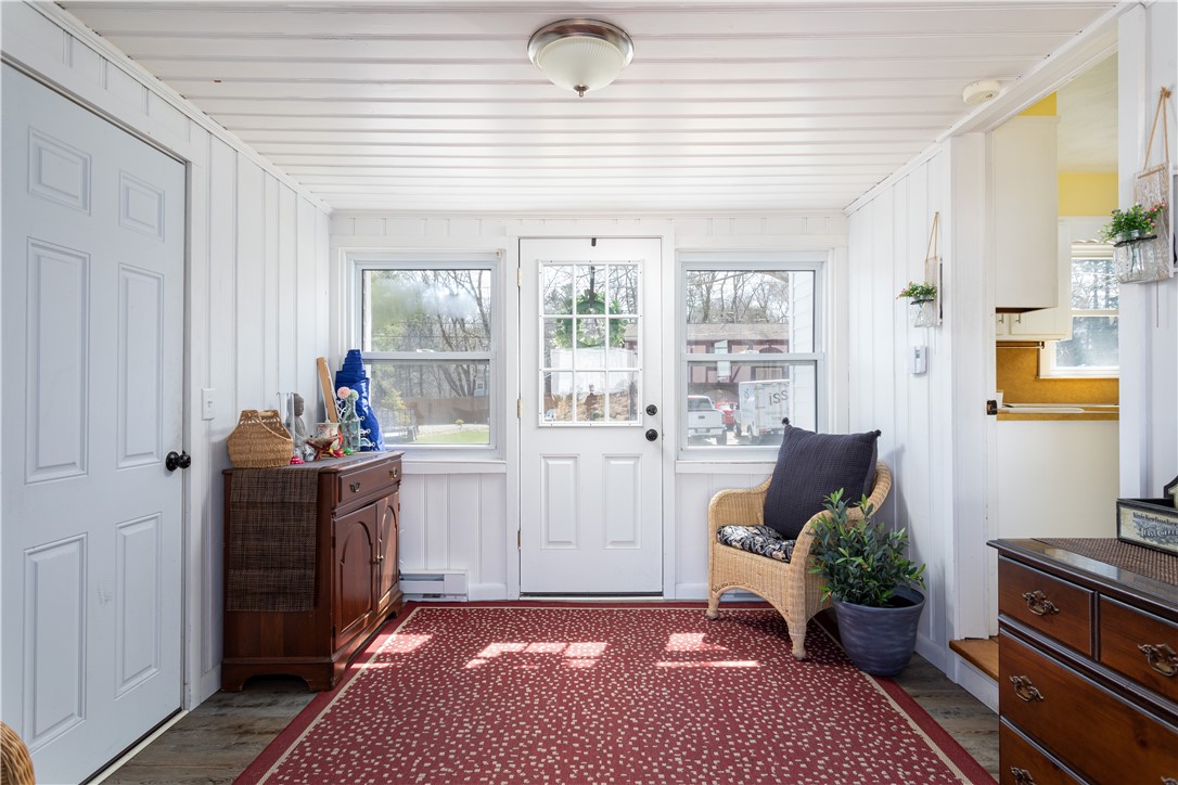 35 Shenandoah Road Warwick, RI 02886 - Photo 10 of 25 Gallery Image 10