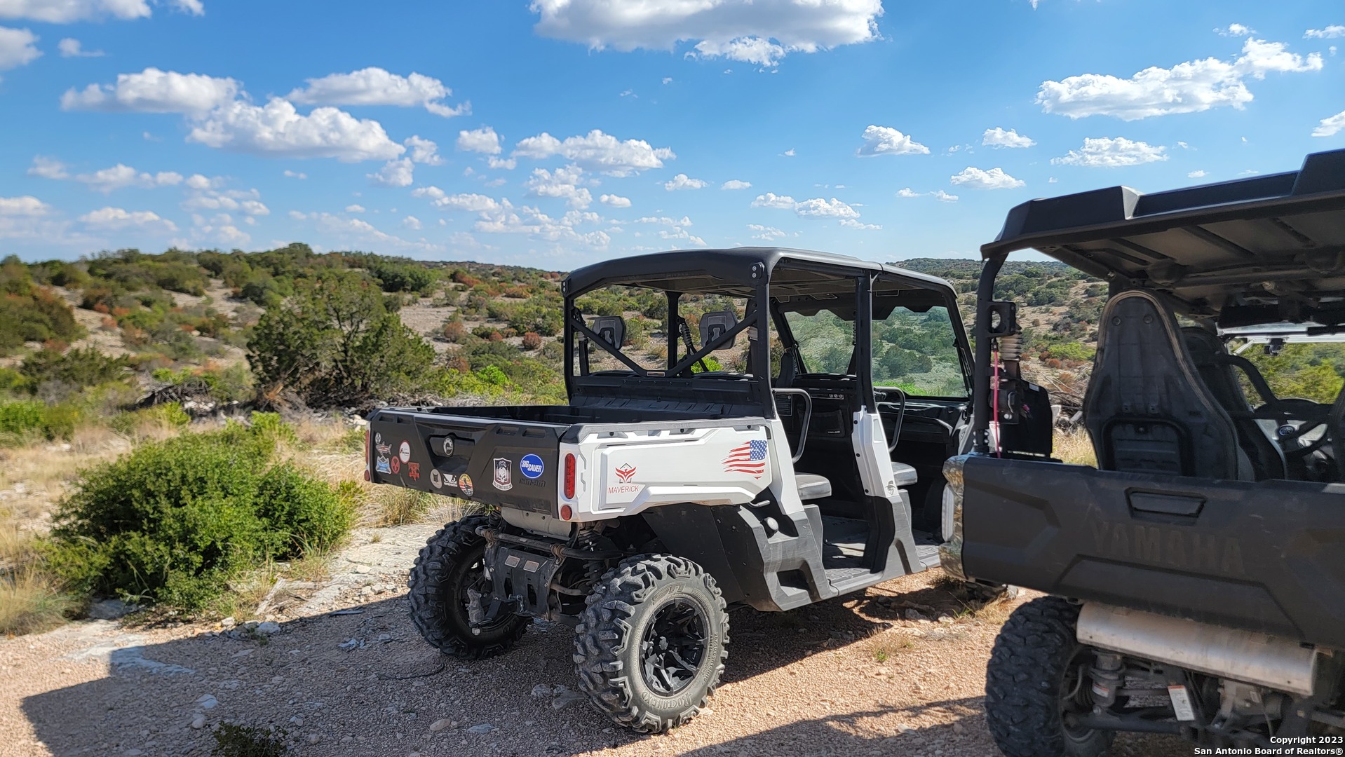 29 Oak Bend Rocksprings, TX 78880 - Photo 11 of 27 a view of a patio with table and chairs with wooden floor