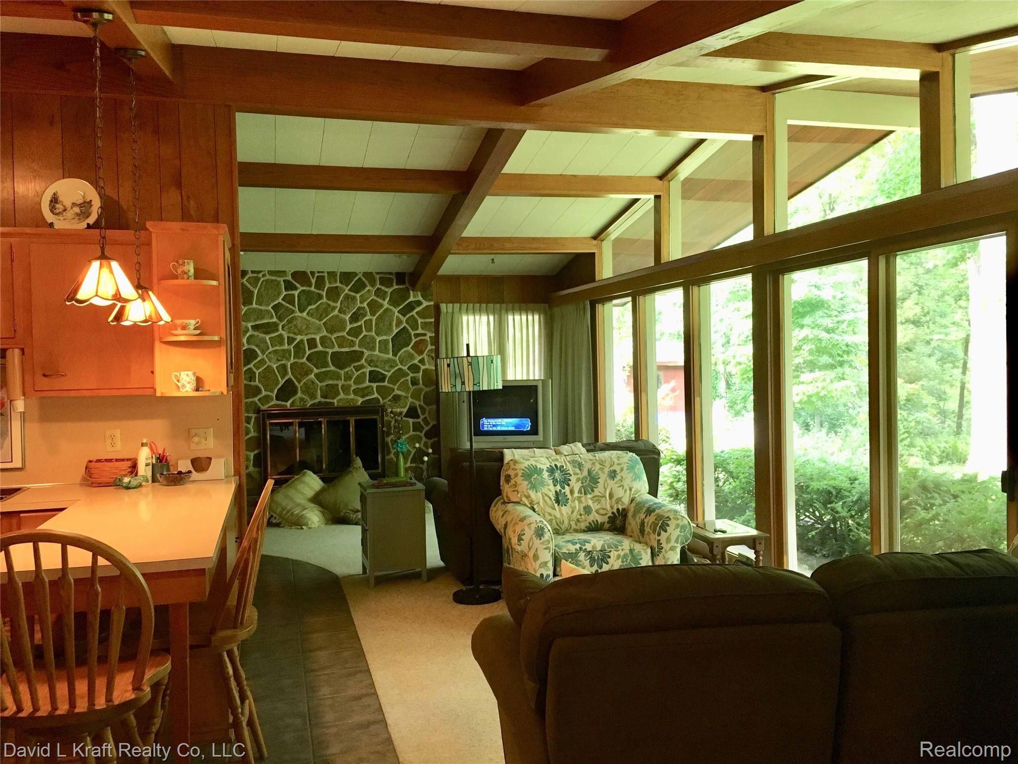 6268 West Kinde Road Caseville, MI 48725 - Photo 15 of 40 6268wKindeLR1.jpg