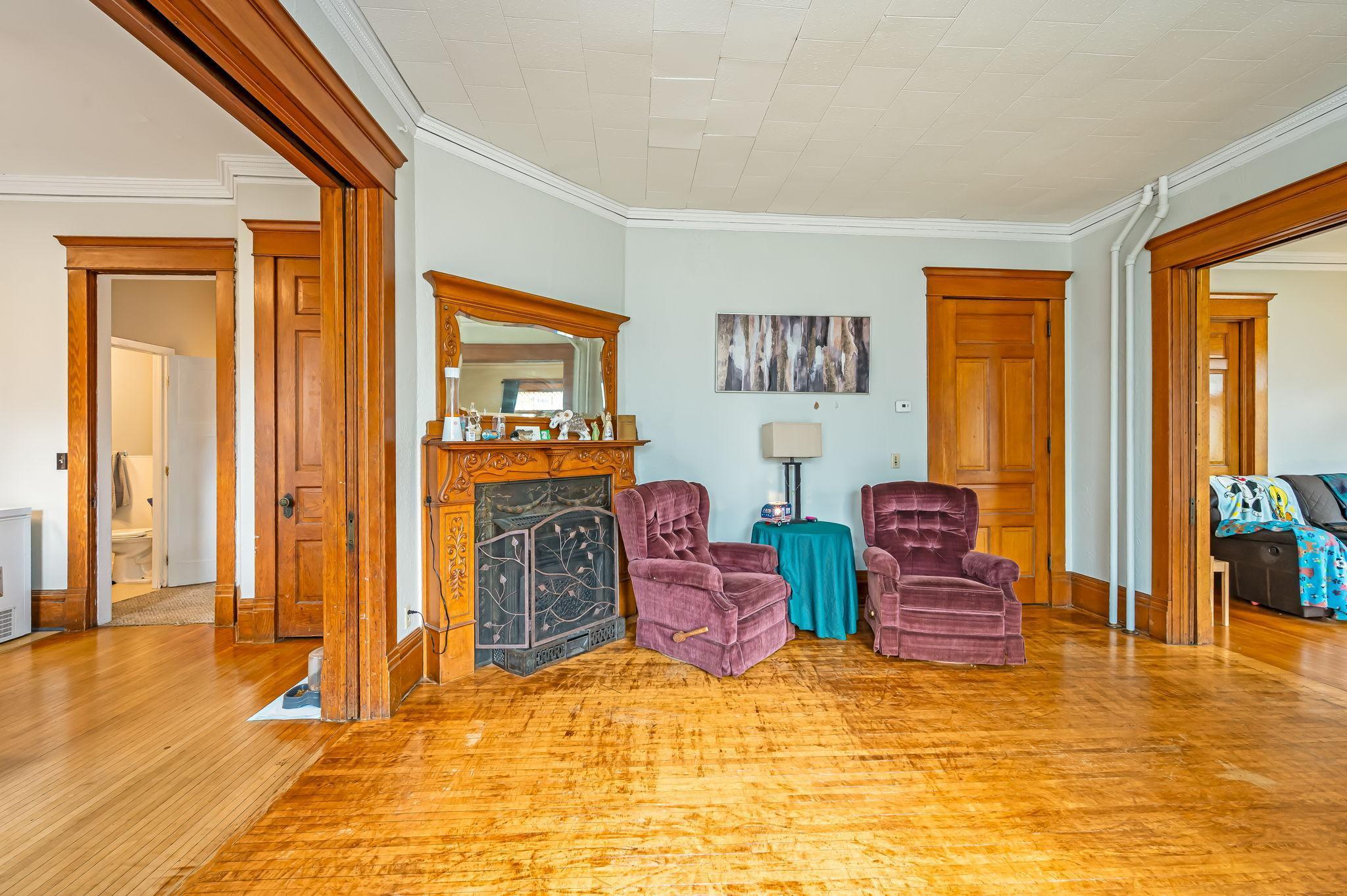 609 East 4th Street Fairmont, MN 56031 - Photo 6 of 40