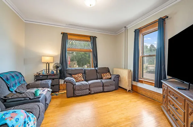 $150,000 | 609 East 4th Street, Fairmont, MN 56031