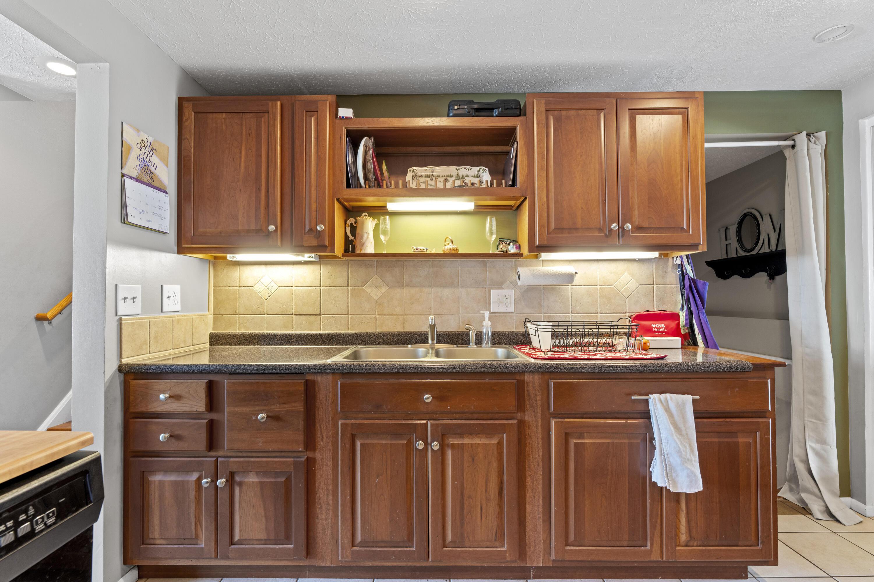 2019 Tupsfield Road Columbus, OH 43229 - Photo 8 of 41 dsc06446