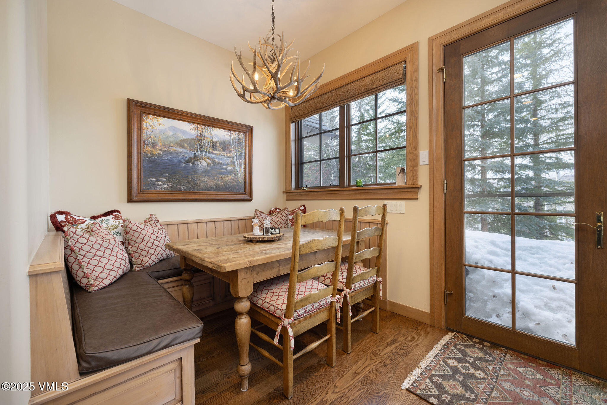 273 Bearden Road Edwards, CO 81632 - Photo 10 of 26 2504_273_bearden_interior_breakfast_nook