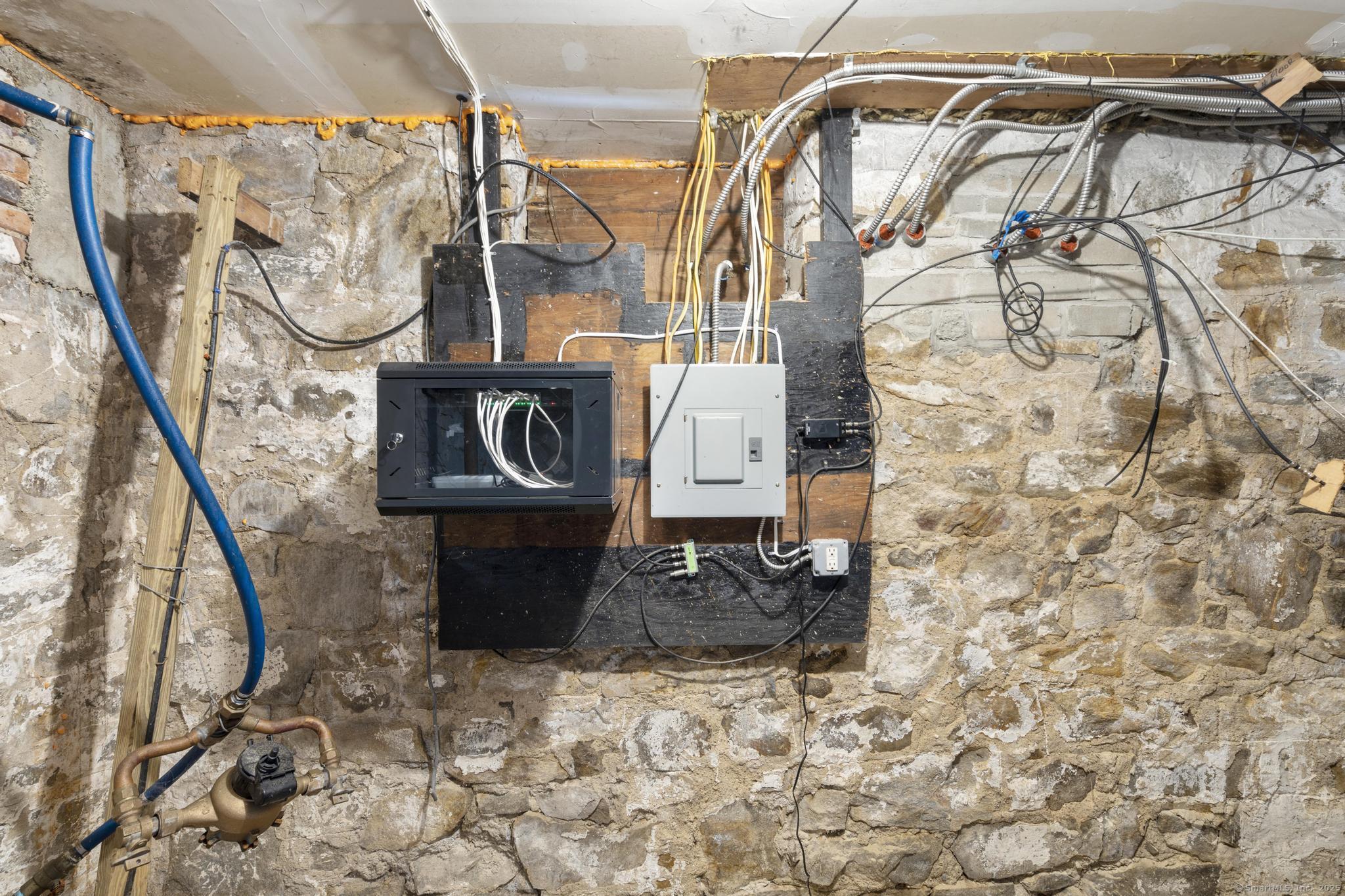 31 Whittier Street Bridgeport, CT 06605 - Photo 31 of 34