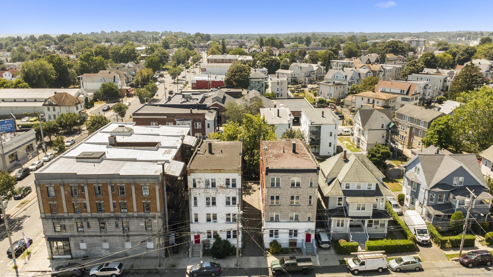 31 Whittier Street Bridgeport, CT 06605 - Photo 6 of 34