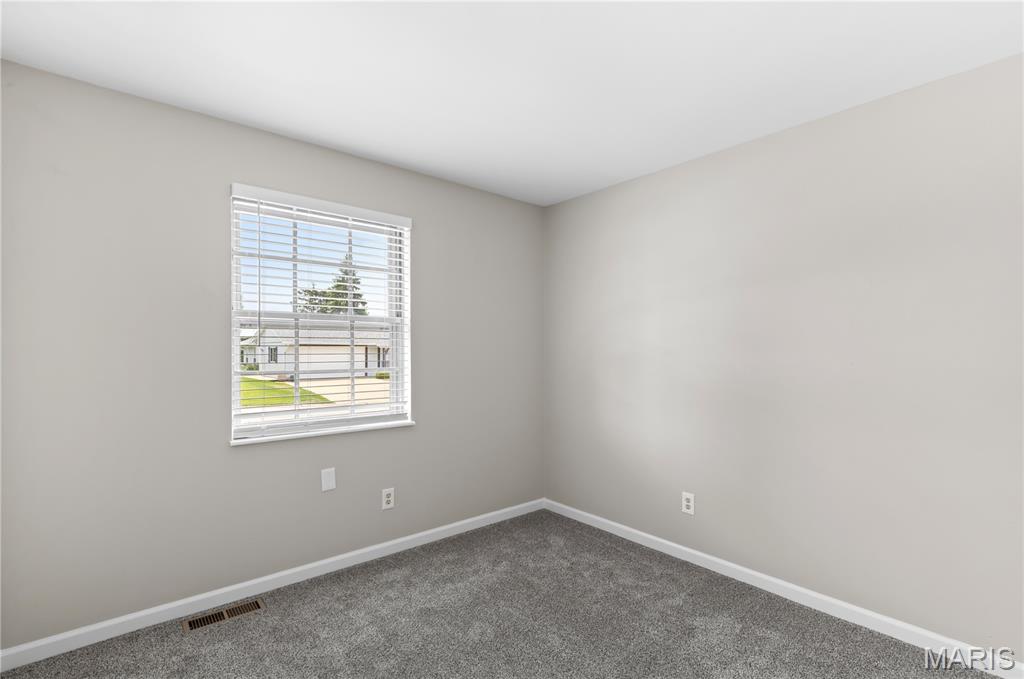 7 Sunnyfield Road St. Peters, MO 63376 - Photo 11 of 18