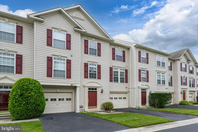 $375,000 | 38106 East Chester Lane, Unit 202, Ocean View, DE 19970