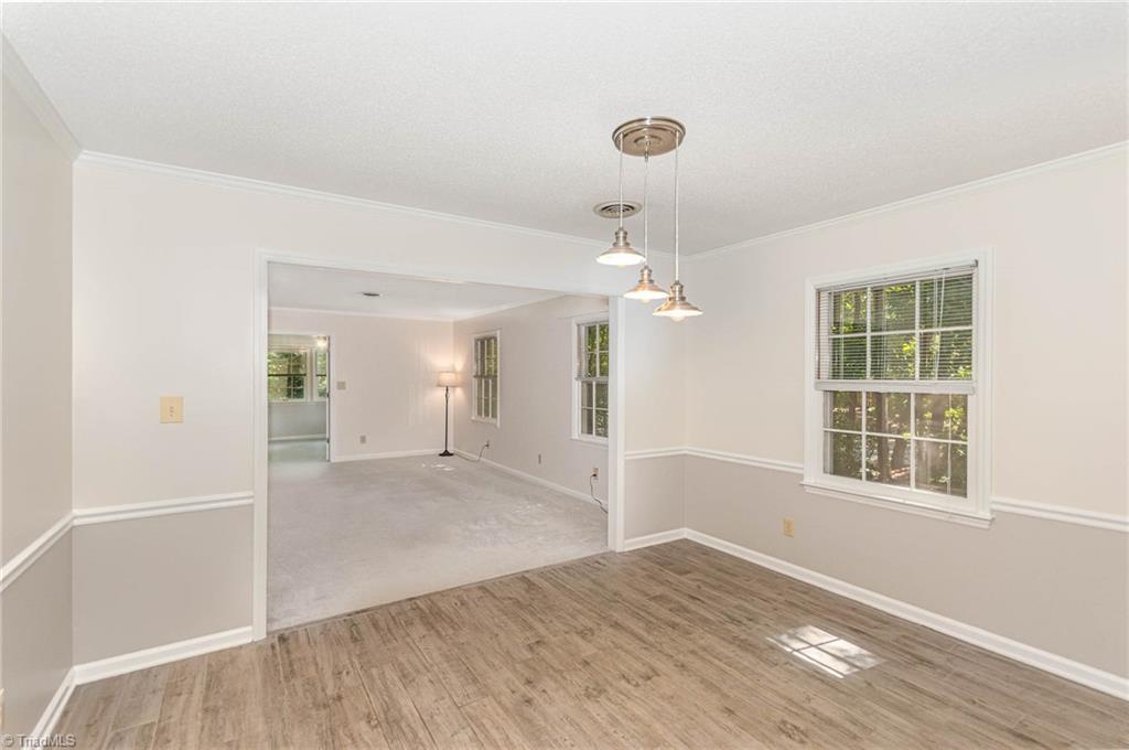 5000 Tower Road, Unit A Greensboro, NC 27410 - Photo 11 of 33 Space for a breakfast nook.