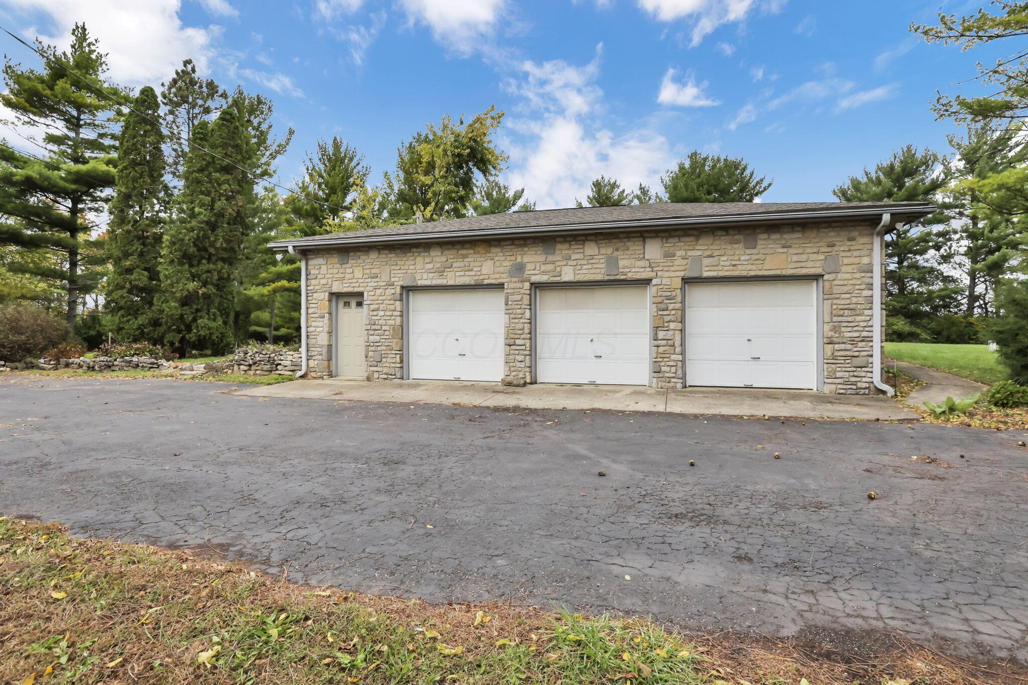 5275 Cosgray Road Dublin, OH 43016 - Photo 10 of 68 65-web-or-mls-011A8800