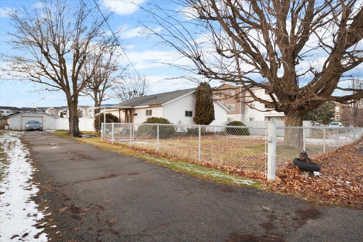 519 North Conklin Road Spokane Valley, WA 99037 - Photo 4 of 50