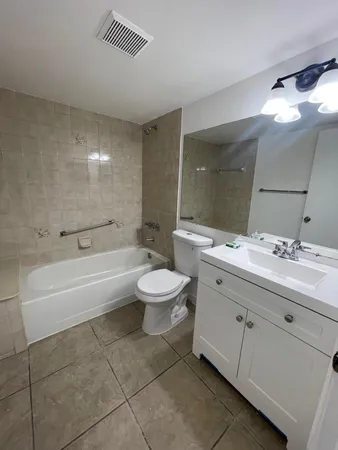 $1,900 | 812 Sky Pine Way, Unit D1, Greenacres, FL 33415