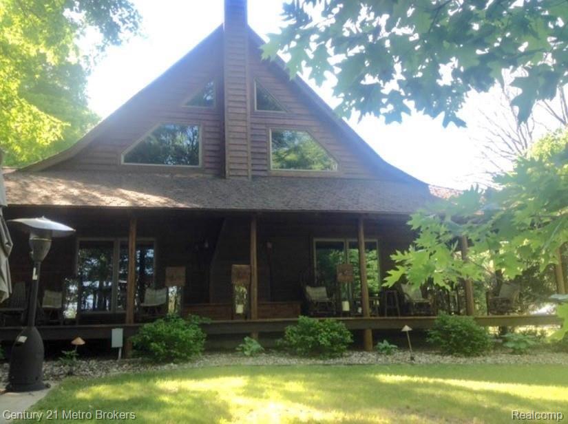 5902 Greenwood Road Gladwin, MI 48624 - Photo 3 of 73 Screen Shot 2018-09-05 at 6.28