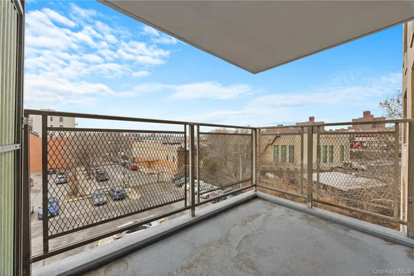 $249,000 | 1966 Newbold Avenue, Unit 709 | Unionport
