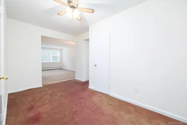 $299,900 | 280 Atlantic Avenue, Unit 140, East Rockaway, NY 11518