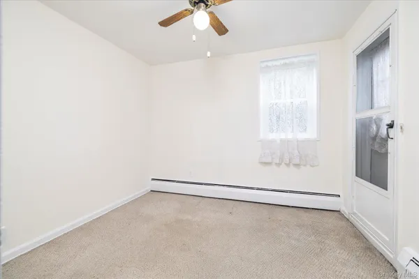 $299,900 | 280 Atlantic Avenue, Unit 140, East Rockaway, NY 11518