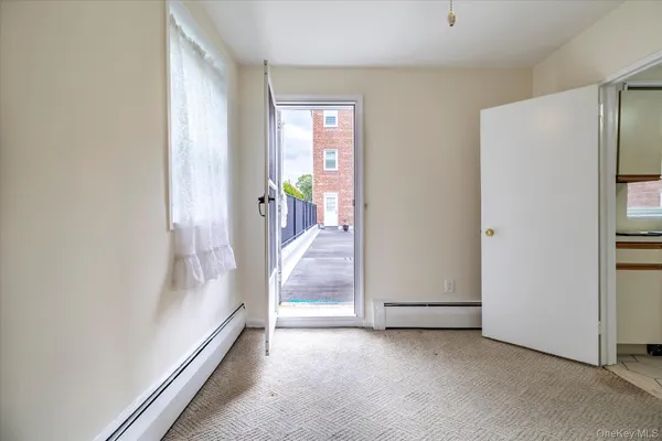 $299,900 | 280 Atlantic Avenue, Unit 140, East Rockaway, NY 11518