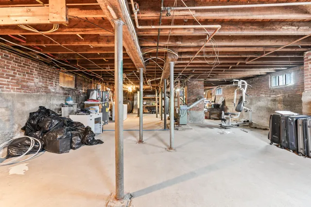 $499,000 | 31 Burbank Street, Lewiston, ME 04240