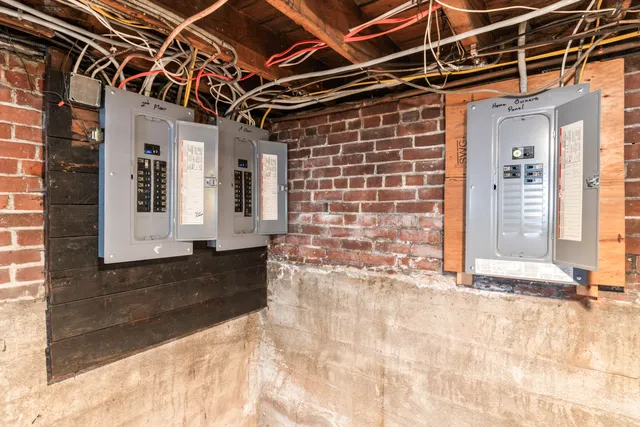 $499,000 | 31 Burbank Street, Lewiston, ME 04240