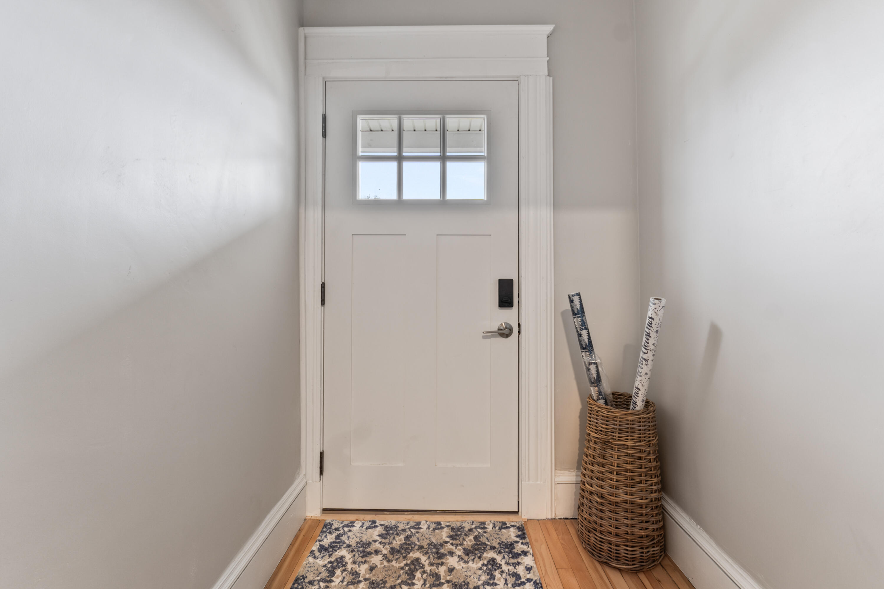 31 Burbank Street Lewiston, ME 04240 - Photo 9 of 81 31 Burbank St_109