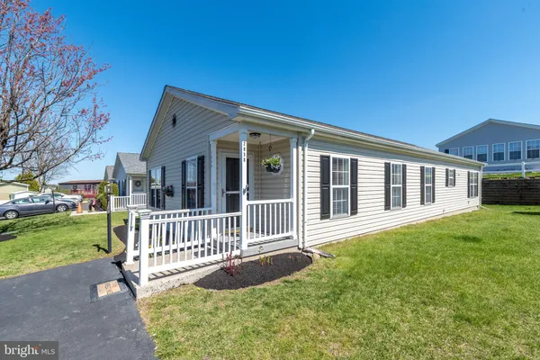 $299,000 | 2038 Highland Court, Unit 2038, North Wales, PA 19454