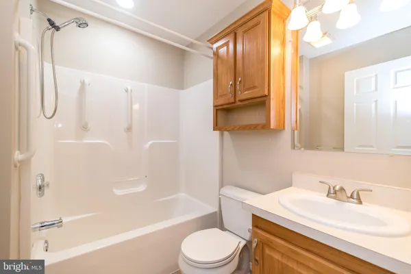 $299,000 | 2038 Highland Court, Unit 2038, North Wales, PA 19454