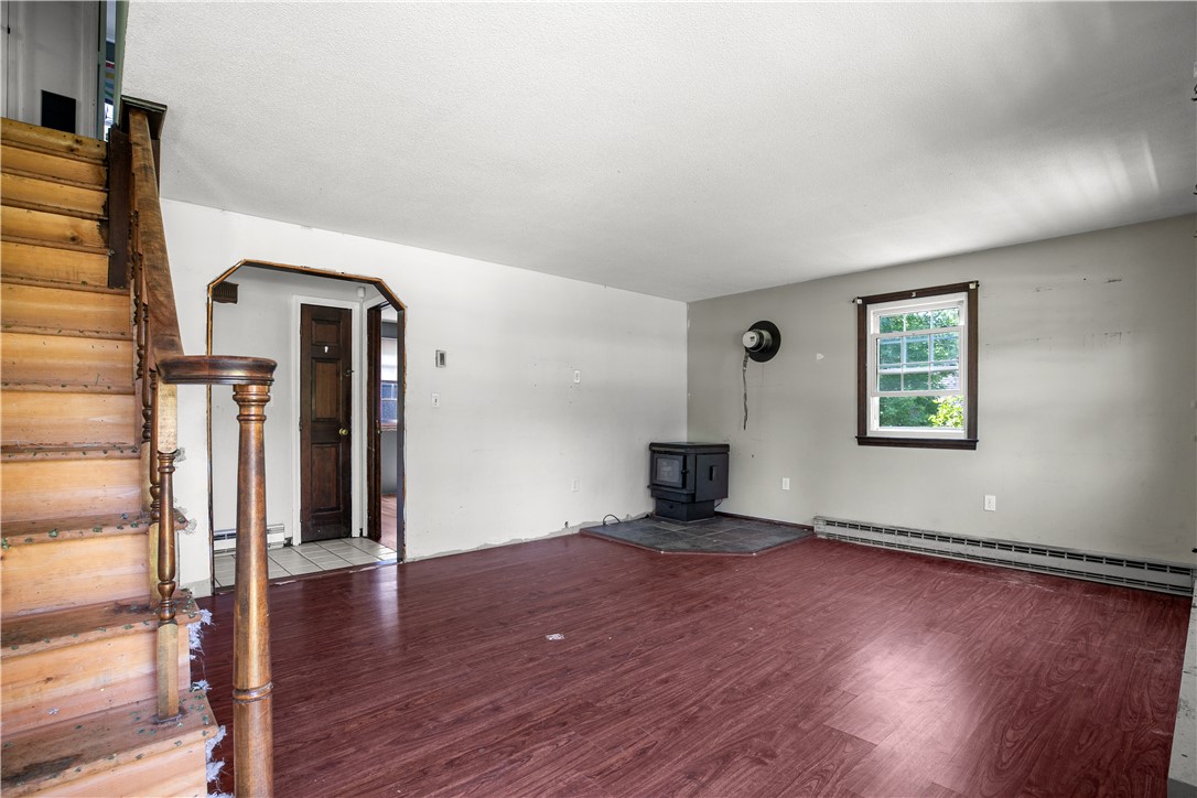 536 King Road Tiverton, RI 02878 - Photo 3 of 23