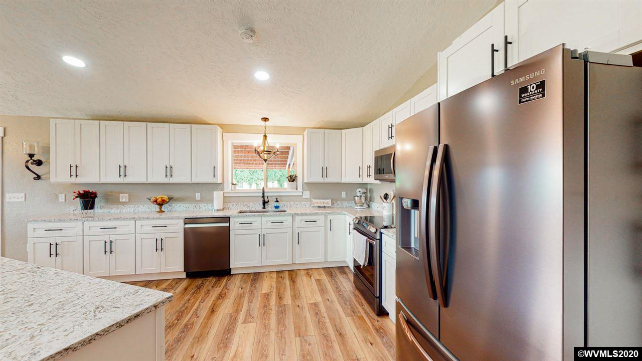 28776 Berlin Road Sweet Home, OR 97386 - Photo 10 of 35 Gallery Image 10