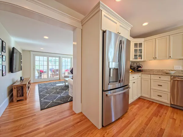 $1,995,000 | 552 Main Street, Cotuit, MA 02635