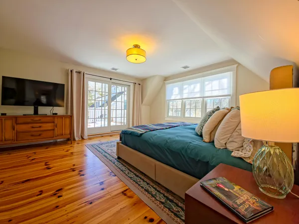 $1,995,000 | 552 Main Street, Cotuit, MA 02635