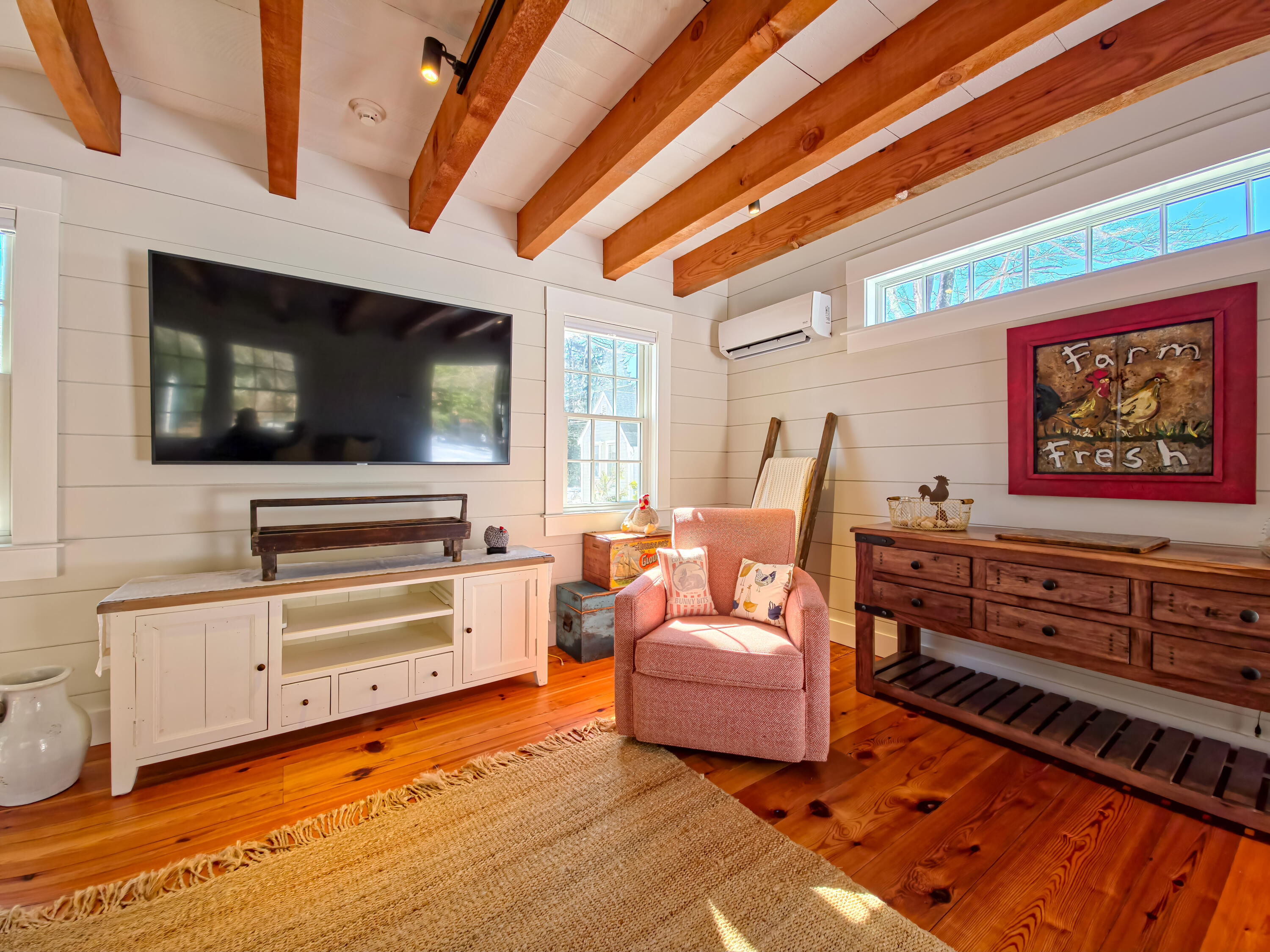 552 Main Street Cotuit, MA 02635 - Photo 54 of 76 Guest Quarters-Living Room