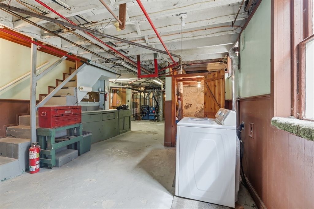 86 Main Street Saugus, MA 01906 - Photo 31 of 35