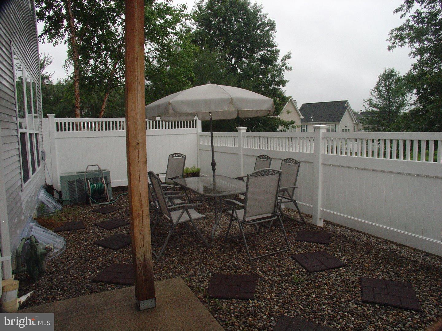 111 Coburn Road Pennington, NJ 08534 - Photo 4 of 25 Patio