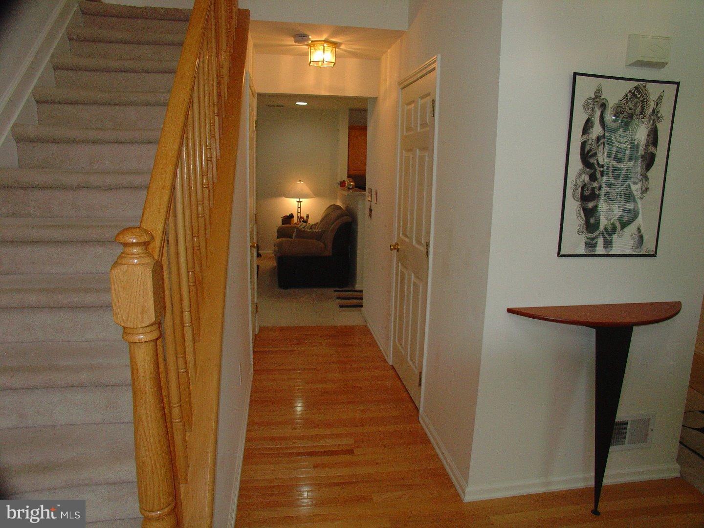 111 Coburn Road Pennington, NJ 08534 - Photo 5 of 25 Foyer