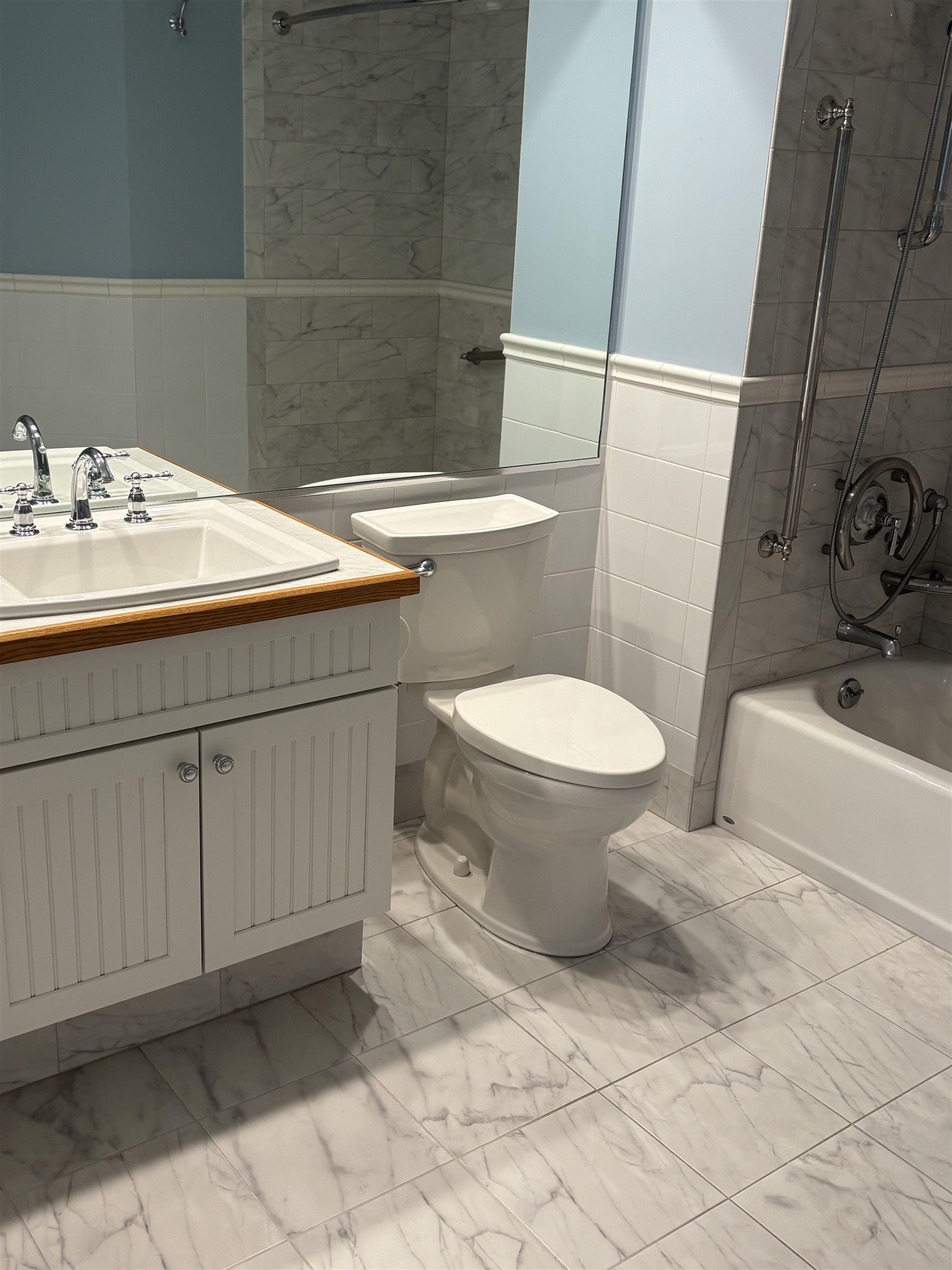 300 River Road, Unit 407 Manchester, NH 03104 - Photo 22 of 33 Gallery Image 22