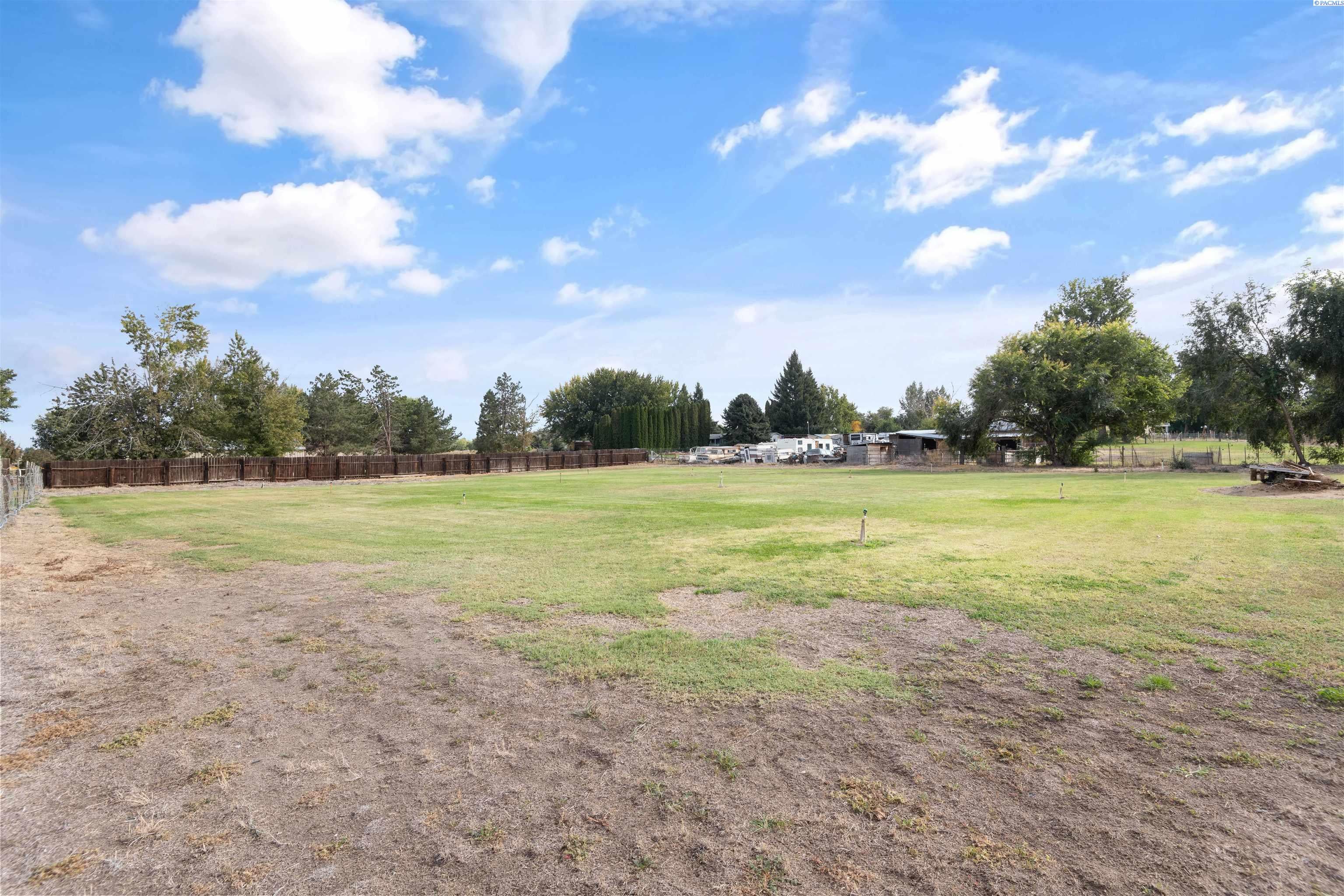 33805 South Haney Road Kennewick, WA 99337 - Photo 17 of 20 Gallery Image 17
