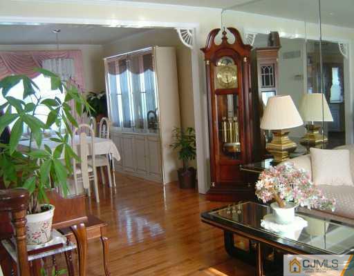 12 Norton Road East Brunswick, NJ 08816 - Photo 3 of 8 Gallery Image 3