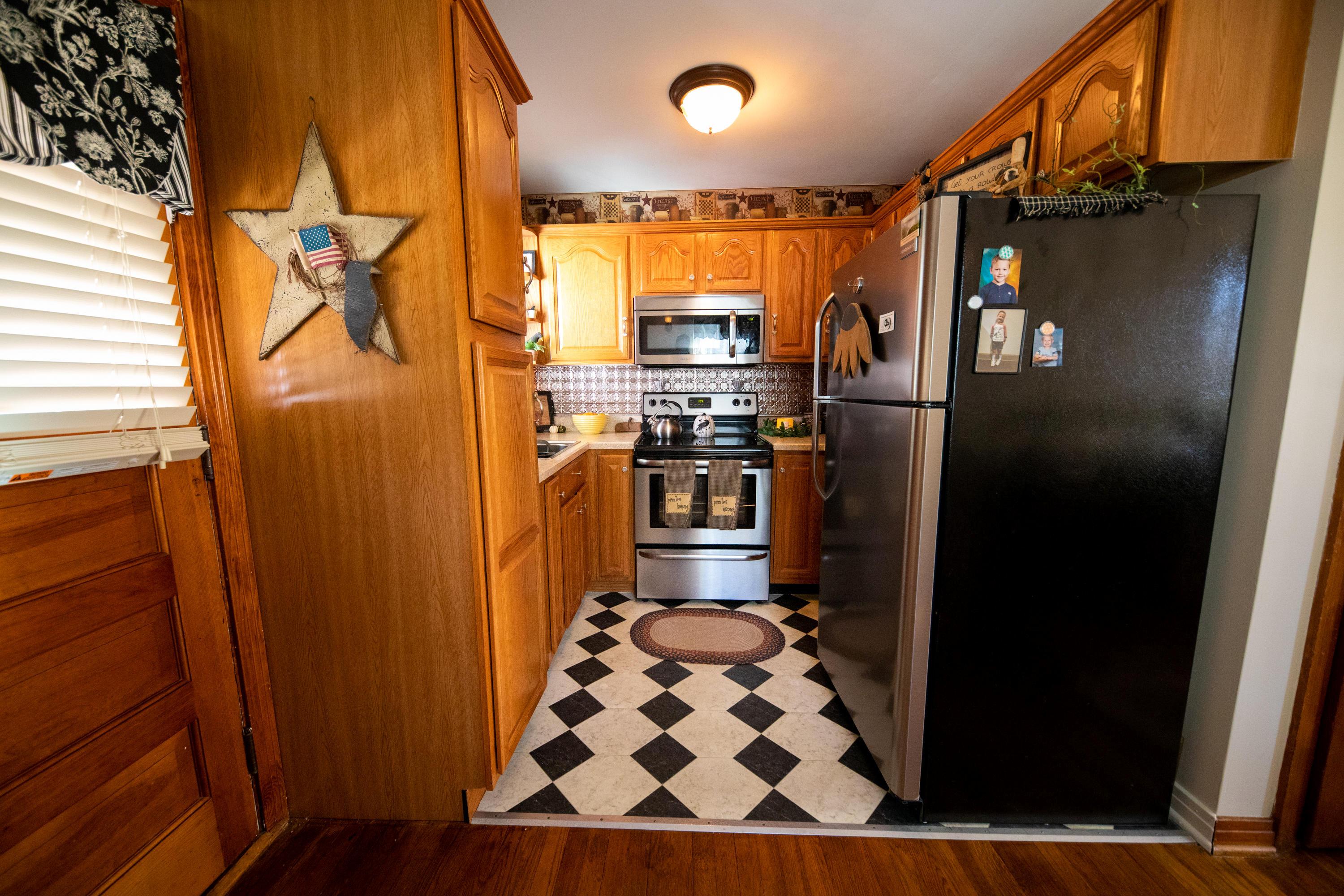 200 North Madison Road London, OH 43140 - Photo 10 of 49 Gallery Image 10
