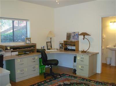 410 Church Road, Unit 39 Ojai, CA 93023 - Photo 22 of 25 Ground floor office with 3/4 bath.