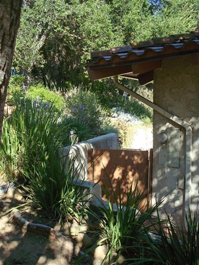 Gate to back patio.
