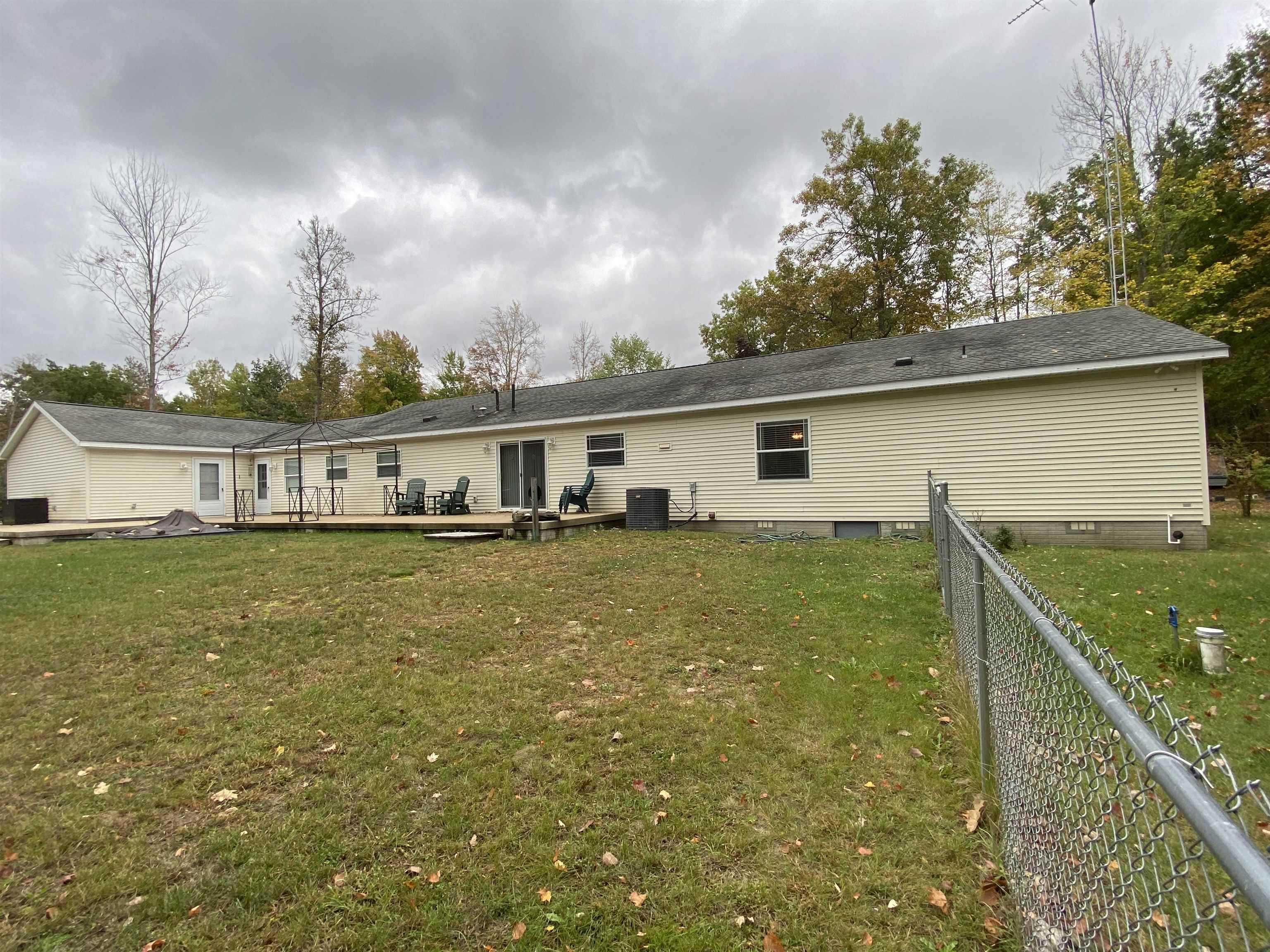 2861 East Peters Road Lupton, MI 48635 - Photo 4 of 45