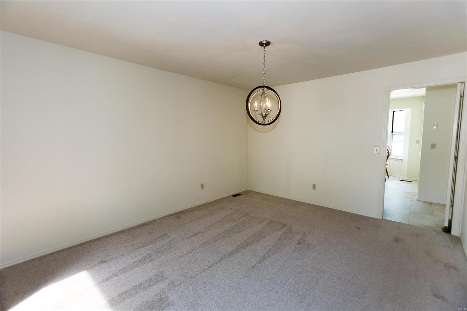 15802 Harris Ridge Court Chesterfield, MO 63017 - Photo 12 of 46 Gallery Image 12