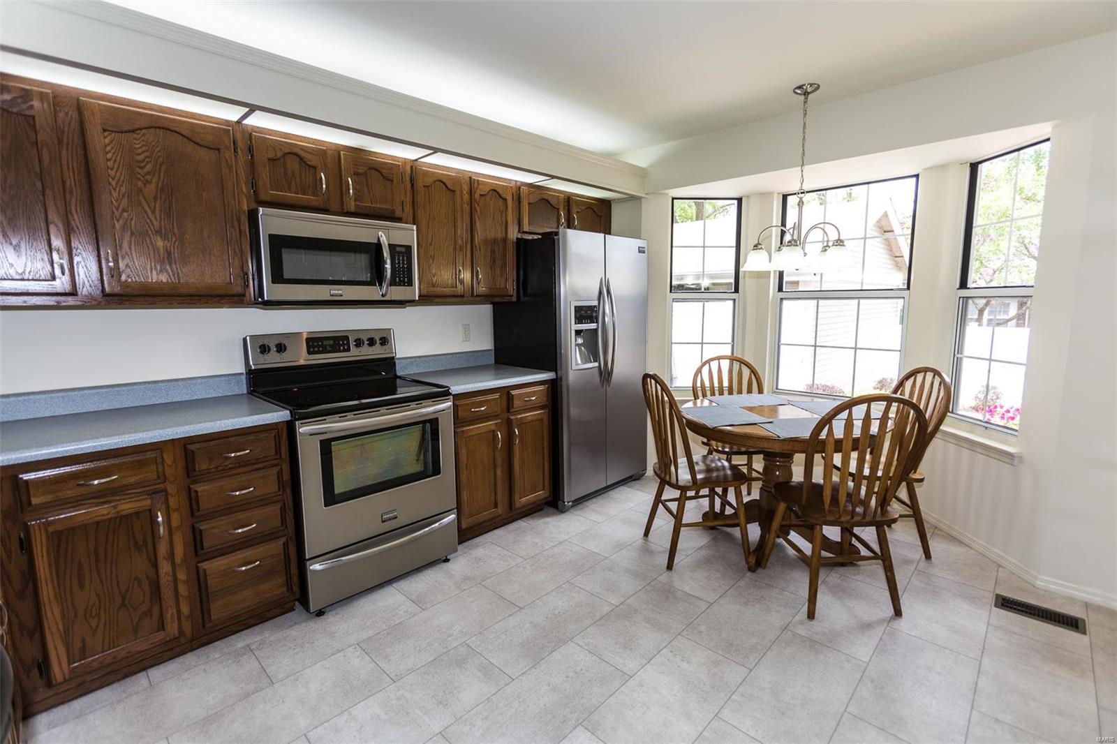 15802 Harris Ridge Court Chesterfield, MO 63017 - Photo 17 of 46 Gallery Image 17