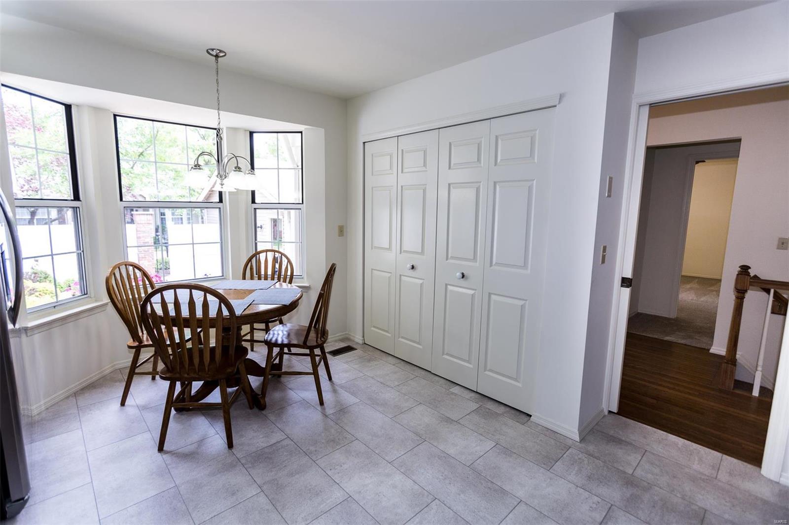 15802 Harris Ridge Court Chesterfield, MO 63017 - Photo 18 of 46 Gallery Image 18