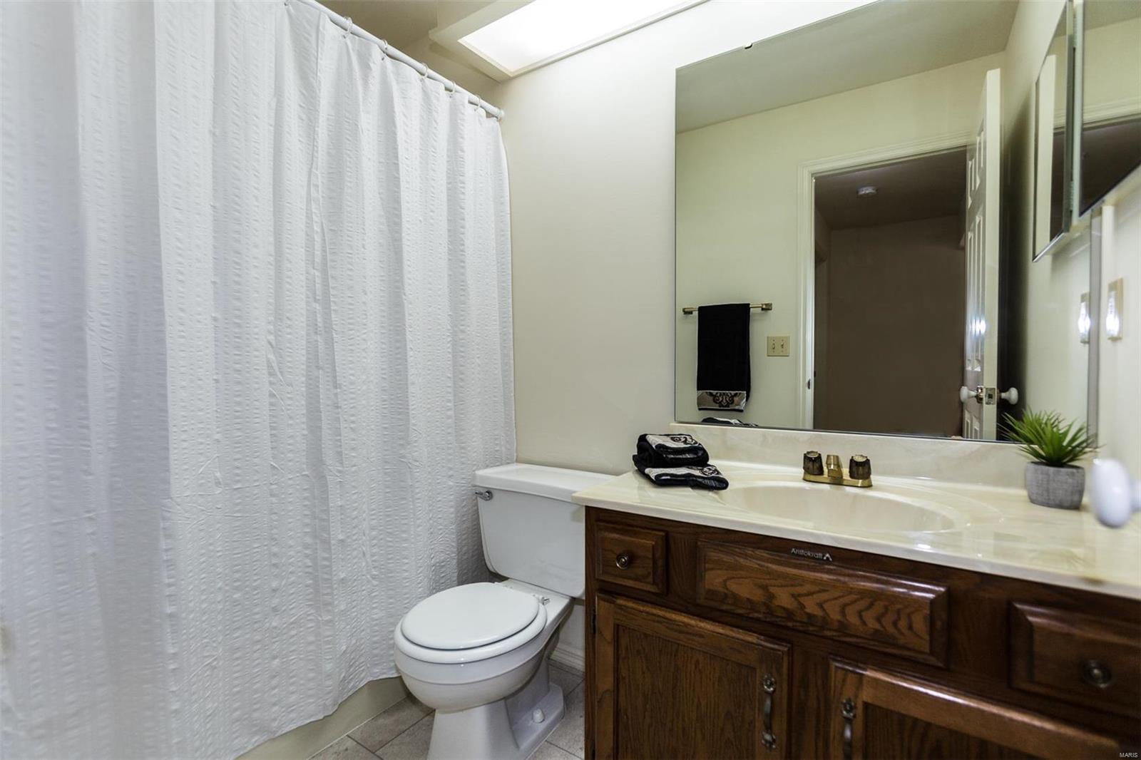 15802 Harris Ridge Court Chesterfield, MO 63017 - Photo 32 of 46 Gallery Image 32