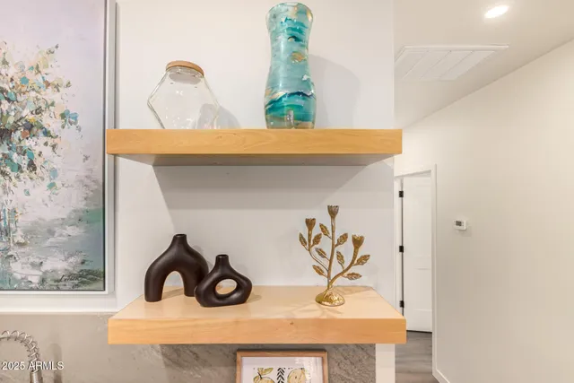 a close view of sink