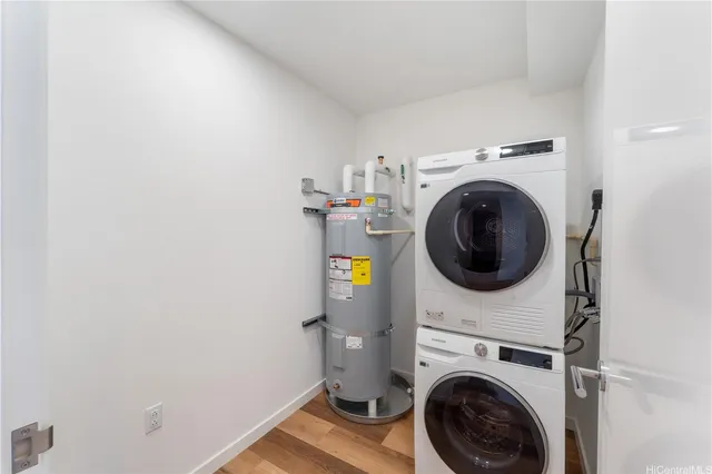 a view of livingroom with washer and dryer