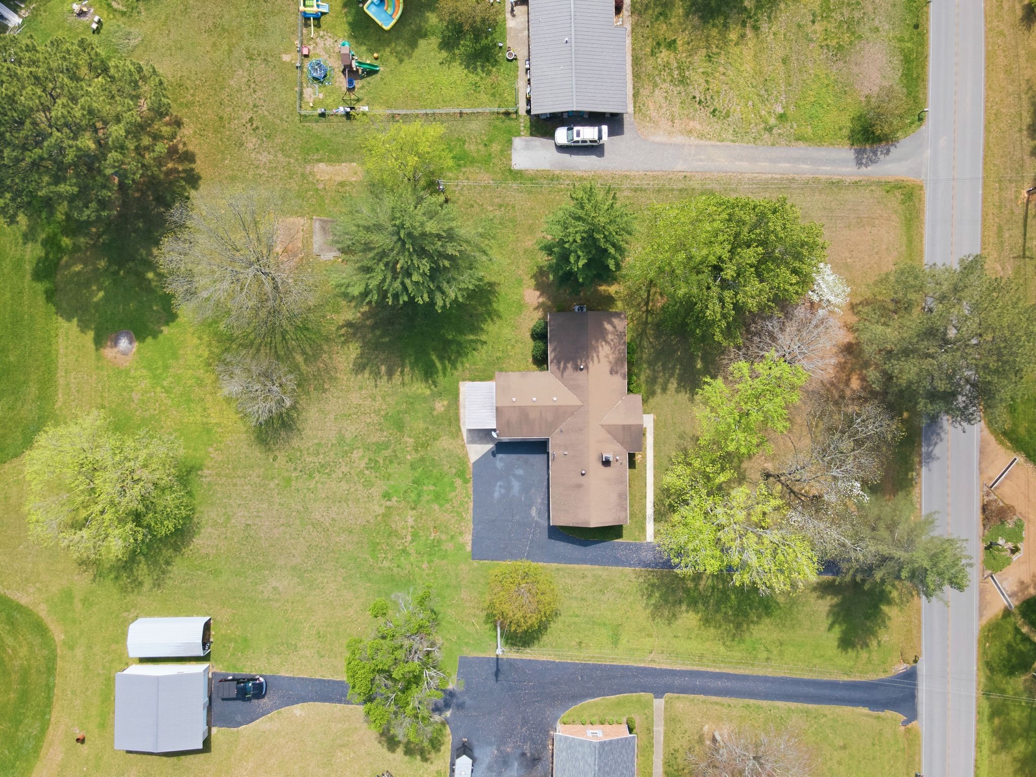1956 Old Estill Springs Road Winchester, TN 37398 - Photo 30 of 30 view of a yard with chairs